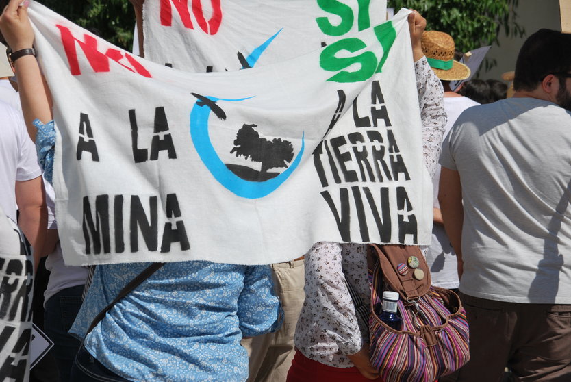 Protestas contra la minería de tierras raras en 2016
