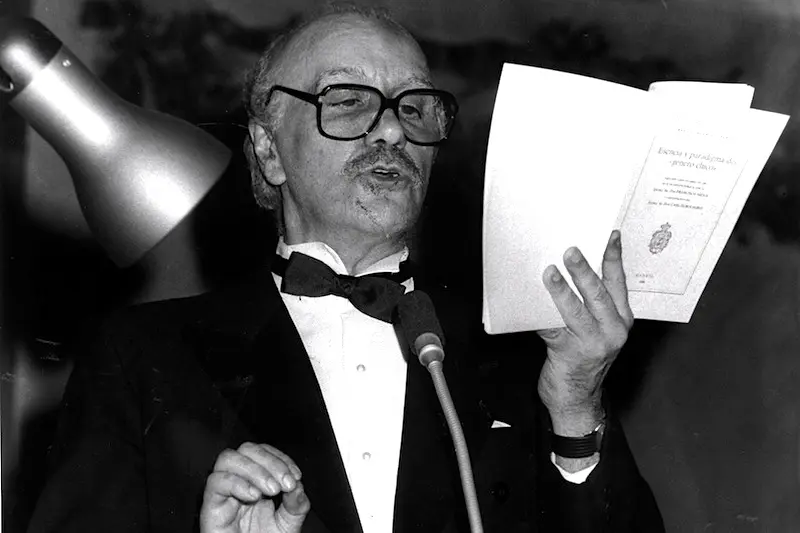 Francisco Nieva en la Real Academia de la Lengua