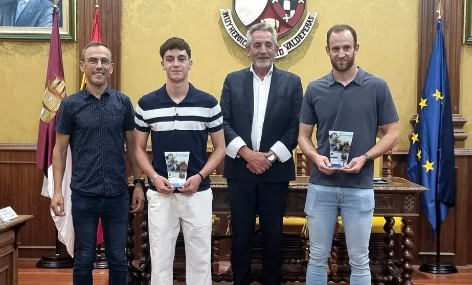 RECEPCIÓN CAMPEONES NATACION