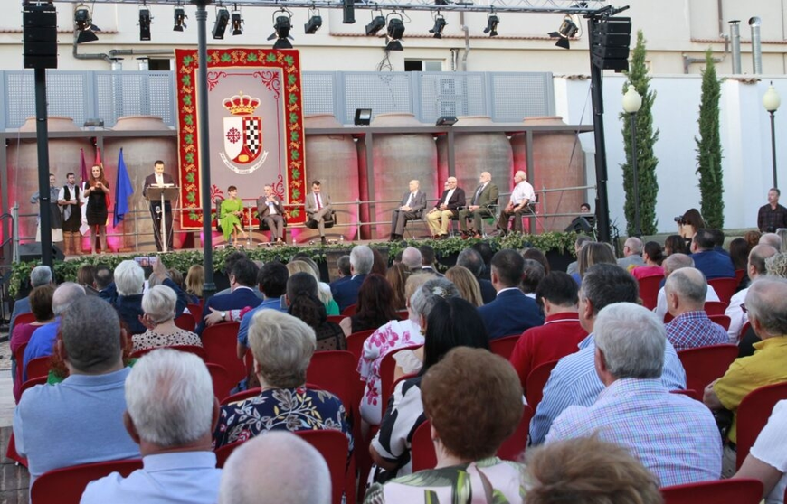 ACTO-INSTITUCIONAL VALDEPEÑAS