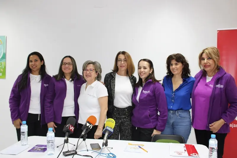 051125 VA-MUNDO CUIDADOS