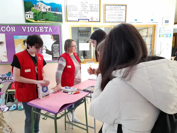 Voluntarios de Cruz Roja Juventud