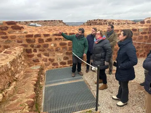 p1jfg5onqj11f1mn3scg9v5qem4