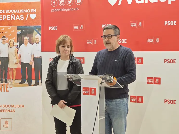 Adri&aacute;n Garc&iacute;a y Nuria Serrano