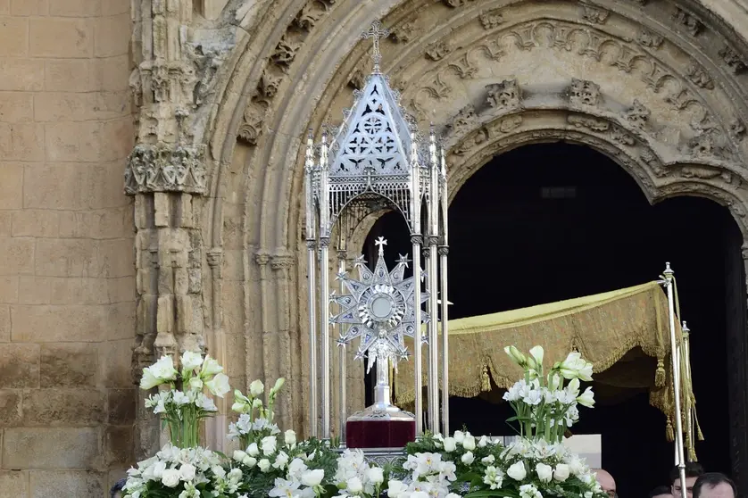 Procesi&oacute;n / Foto de Roberto Mu&ntilde;oz