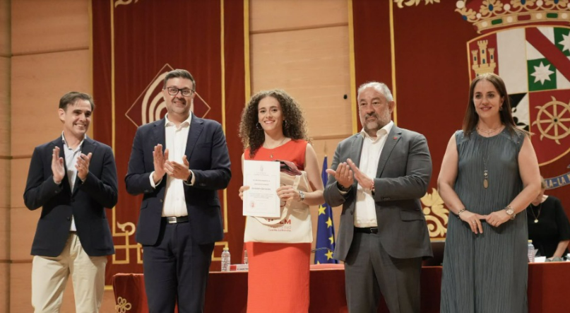 Alba Ad&aacute;n durante el reconocimiento