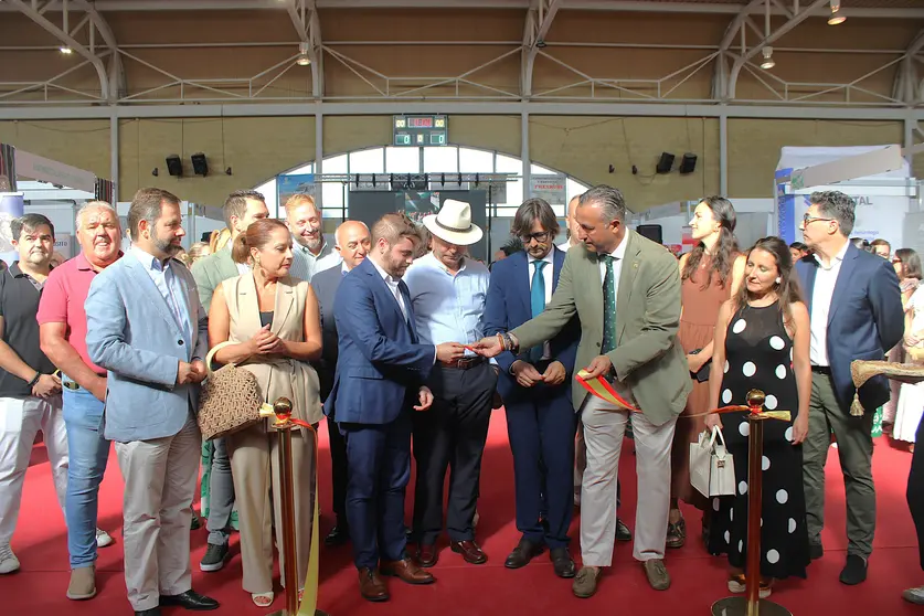Miguel D&iacute;az Brazales en inauguraci&oacute;n Mencatur 2
