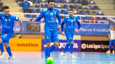 Chino con la elástica del Viña Albali Valdepeñas
Foto: ACP-FSV