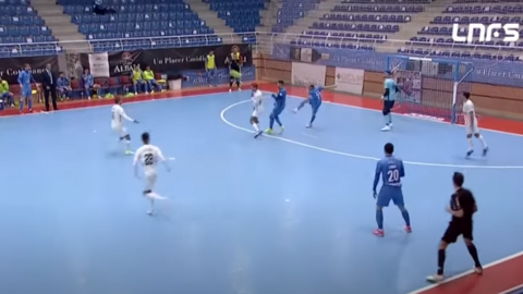 Gol de Nano contra Industrias Santa Coloma