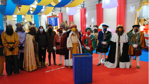 VALDEPEÑAS TE REGALA NAVIDAD