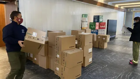 Reparto de material sanitario