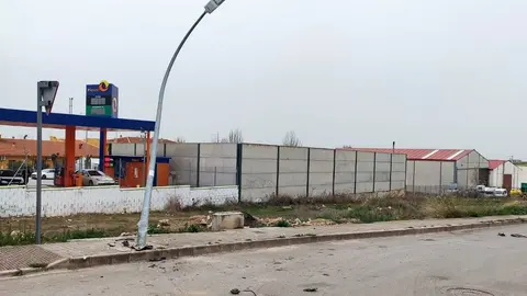 Luminaria de calle Haza de los Limones tras la colisión