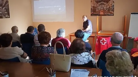 Juan José Velacoracho durante una charla en el Centro de Mayores