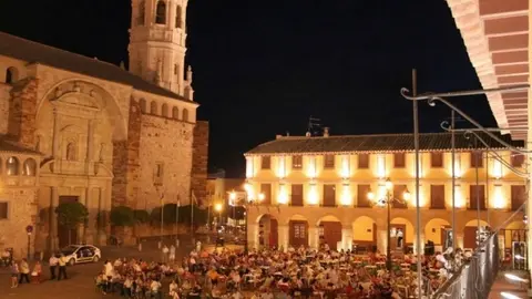 Terrazas de la Plaza Mayor de La Solana