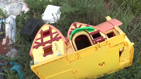 Basura en el barranco de Elola