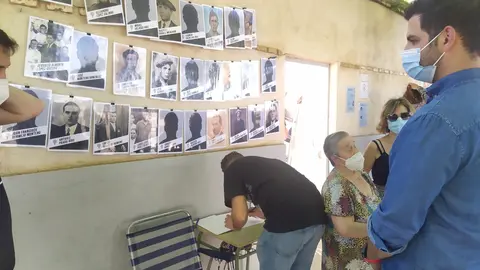 IU Valdepeñas visita el cementerio civil de Almagro