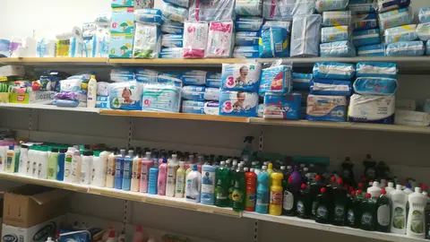 Recaudación de alimentos y productos de higienes de la Bolsa de Caridad de la Hermandad de Misericordia y Palma