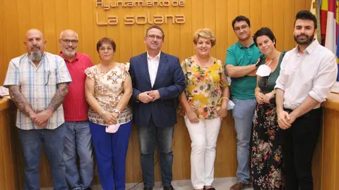 Grupo de concejales del PSOE de La Solana en su última foto juntos