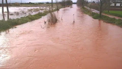 Río Azuer desbordado de Manzanares en marzo de 2013