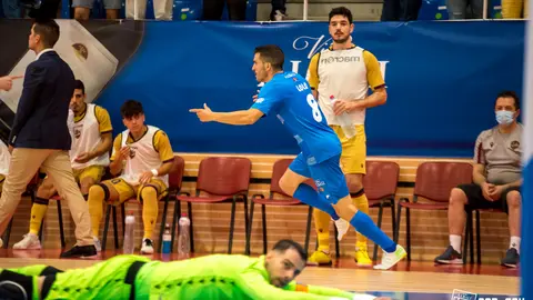 Lolo celebrando su gol en el Viña Albali Valdepeñas 3-0 Levante UDFS
Foto: ACP-FSV
