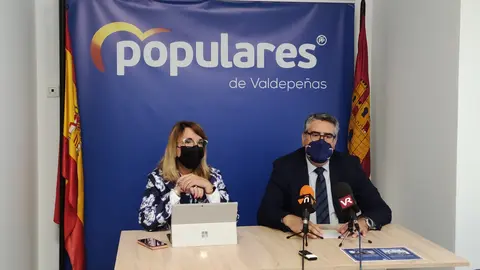 Cándida Tercero y Miguel Ángel Rodríguez