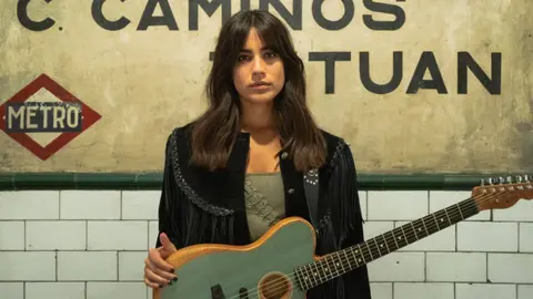 Julia Medina en imagen de Universal Music