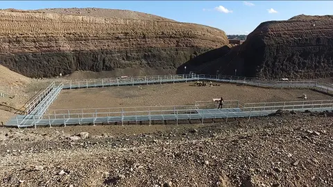 'Caminando entre volcanes'