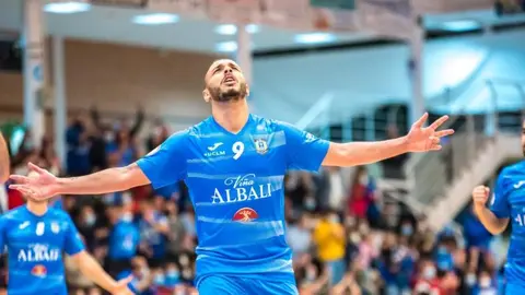 Matheus Preá celebrando su gol en la victoria del Viña Albali Valdepeñas frente a Burela

Foto: ACP-FSV