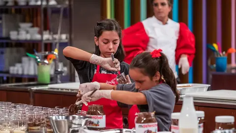 Carla y Olivia en 'Masterchef Junior 9'