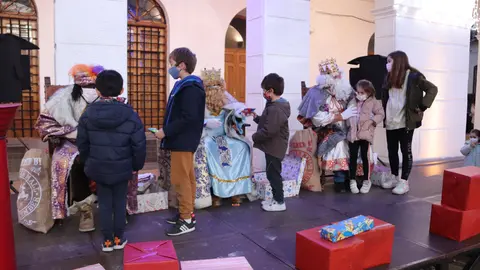 Entrega de cartas a los Reyes en Manzanares