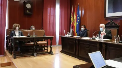 Pleno en el Ayuntamiento de Manzanares