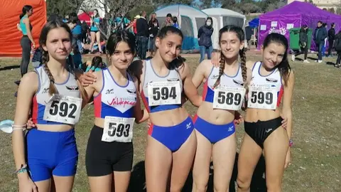 Equipo Sub-16 femenino del Valdepeñas Athletics Club en Tarancón