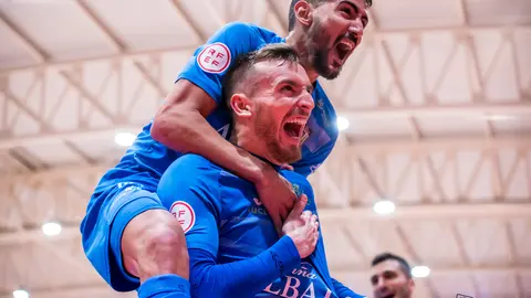 Sergio González y Lemine celebrando un gol del catalán en el Viña Albali Valdepeñas 4-0 Betis de los cuartos de final de la Copa del Rey
Foto: ACP-FSV