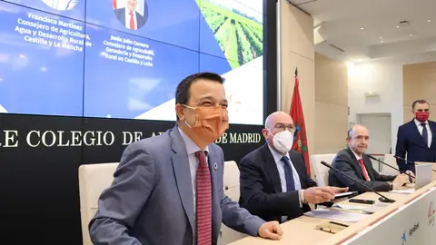 El consejero de Agricultura, Agua y Desarrollo Rural, Francisco Martínez Arroyo, participa en el I Congreso Jurídico del Sector Agroalimentario organizado por el Colegio de Abogados de Madrid