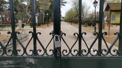 Cerrado el Parque Cervantes por las rachas de viento
