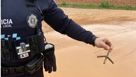 Abrojo metálico encontrados en el Camino del Ratón