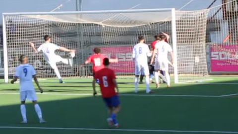Gol fantasma sobre la bocina del Sporting de Alcázar

Fuente: Mohamed Errahmouny