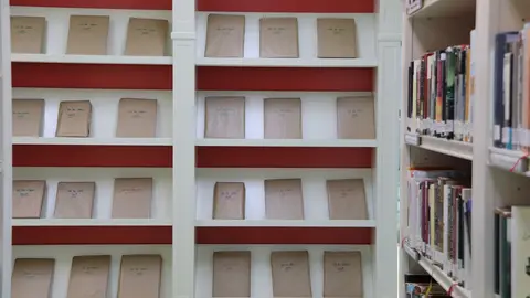 Préstamo sorpresa en la BPM Lope de Vega