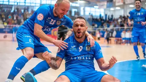 El Viña Albali Valdepeñas vence al CA Osasuna Magna 4-2

Foto: ACP-FSV