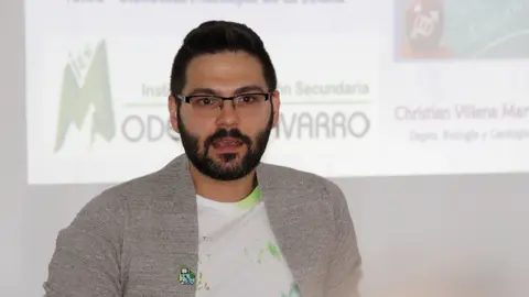 Cristian Villena durante su taller sobre diversidad sexual