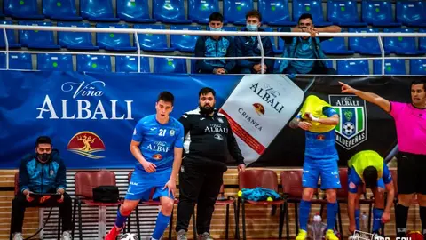 Jaime Arroyo al fondo durante un partido del filial