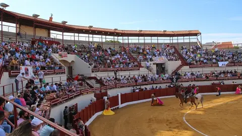 La plaza de toros de La Solana albergará espectáculos taurinos y musicales la próxima feria, entre ellos el concierto de Mago de Oz