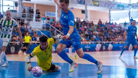 Geraghty a punto de marcar en el Viña Albali Valdepeñas 6-4 Córdoba Patrimonio de la Humanidad
Foto: ACP-FSV