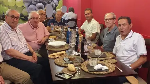 Encuentro de fundadores del Club Ciclista y de posteriores directiuvos