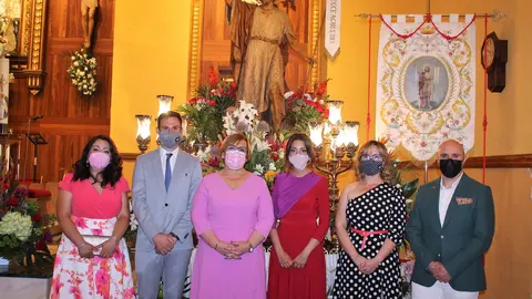 El equipo de Gobierno de Villarta, acompañado por la delegada provincial de la JCCM, el año pasado en la festividad de San Juan