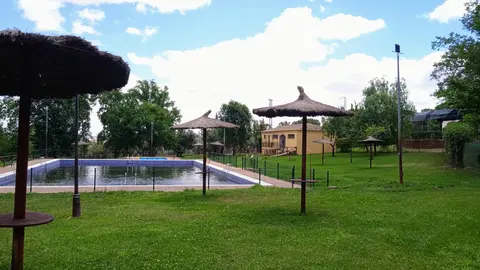 Piscina de Los Perales de Viso del Marqués