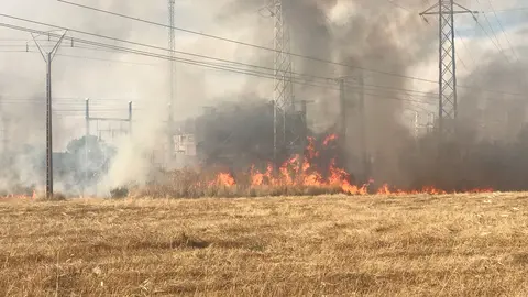 Incendio en la ladera del Mirador de la Venta el Aire