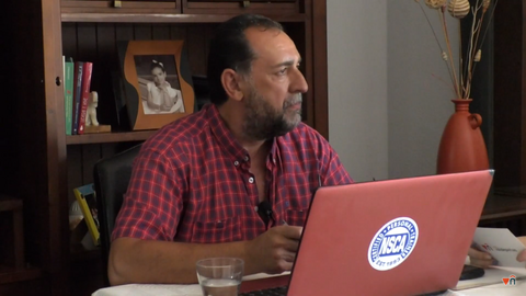 Paco con su ordenador