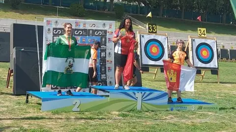 Ana María López de la Reina logró el bronce en el campeonato de España en la modalidad de Longbow