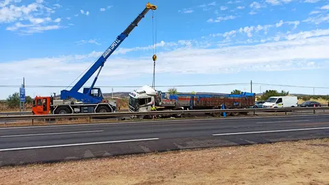 Accidente de un trailer en la A-4, a la altura de Valdepeñas